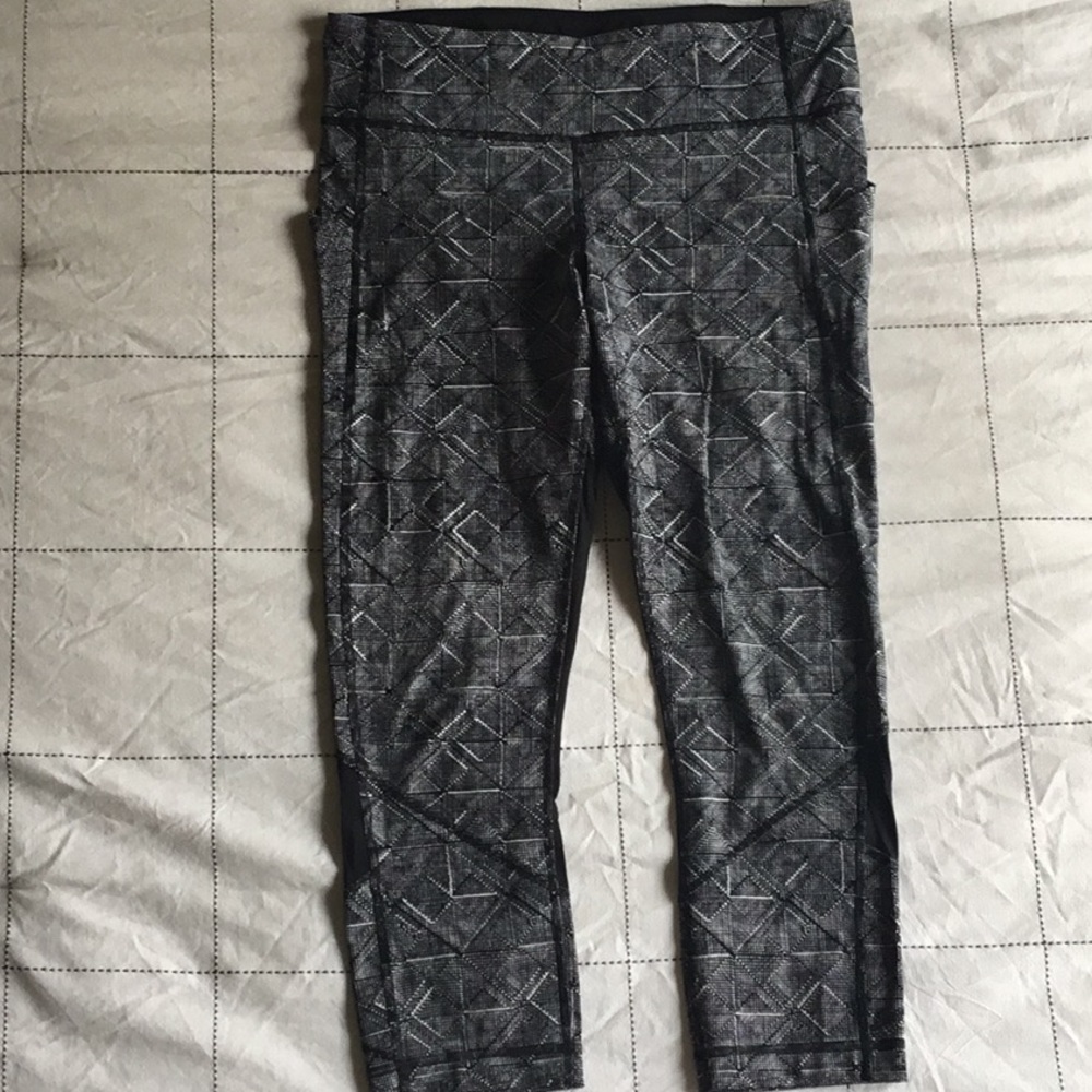 Lululemon Speed Up Crop
